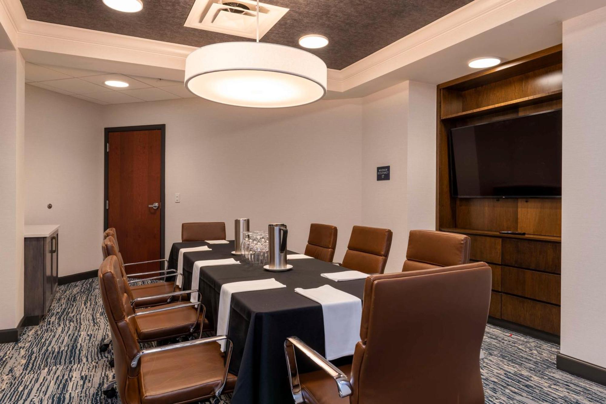 Hotel Canandaigua, Tapestry Collection By Hilton Exterior photo
