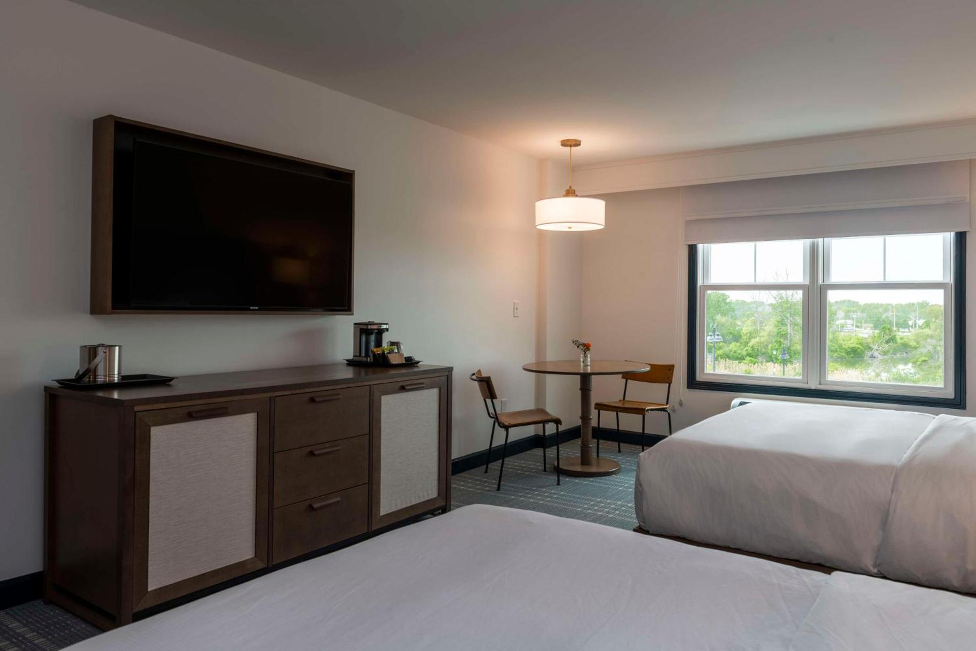 Hotel Canandaigua, Tapestry Collection By Hilton Exterior photo