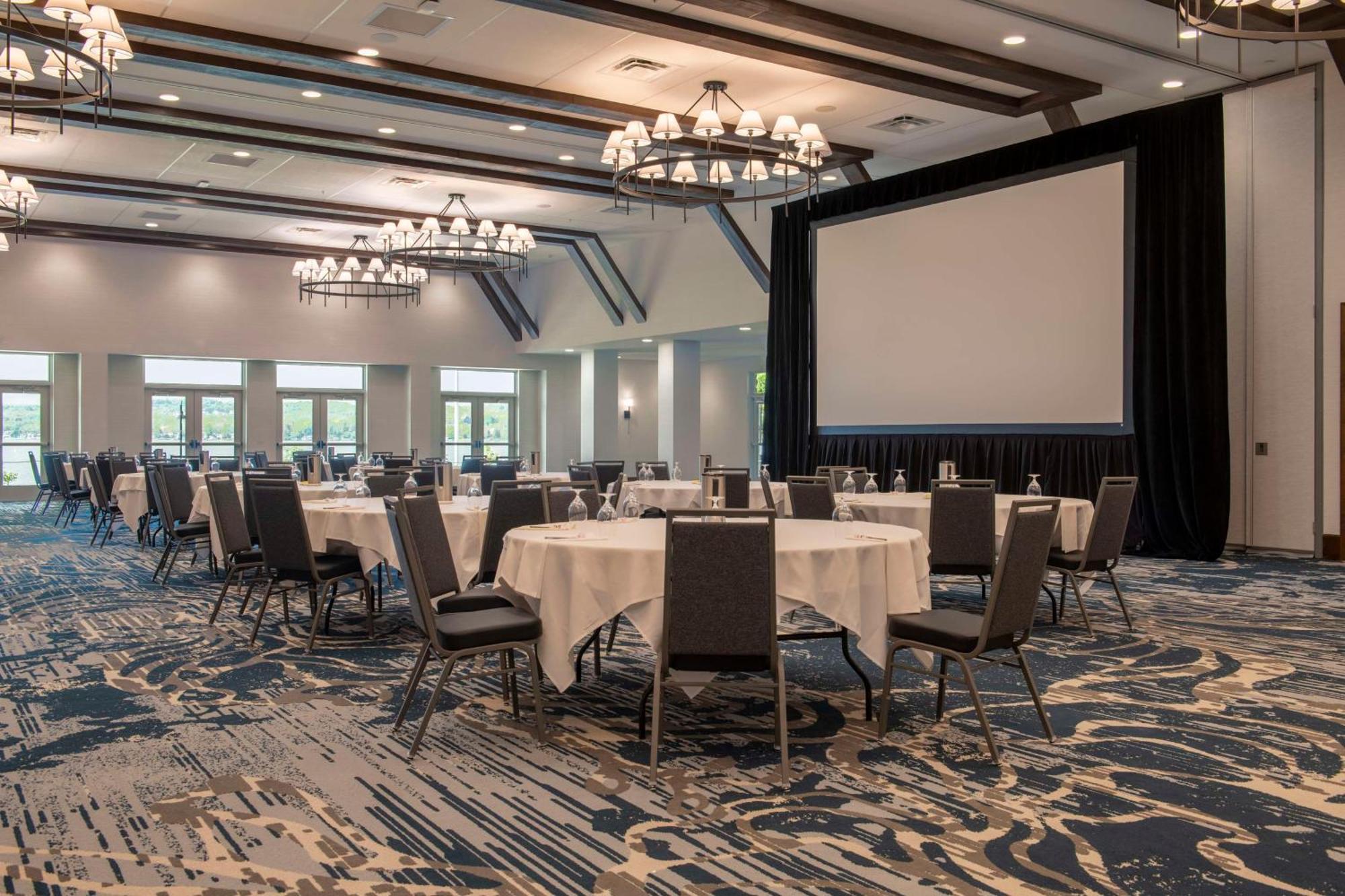 Hotel Canandaigua, Tapestry Collection By Hilton Exterior photo