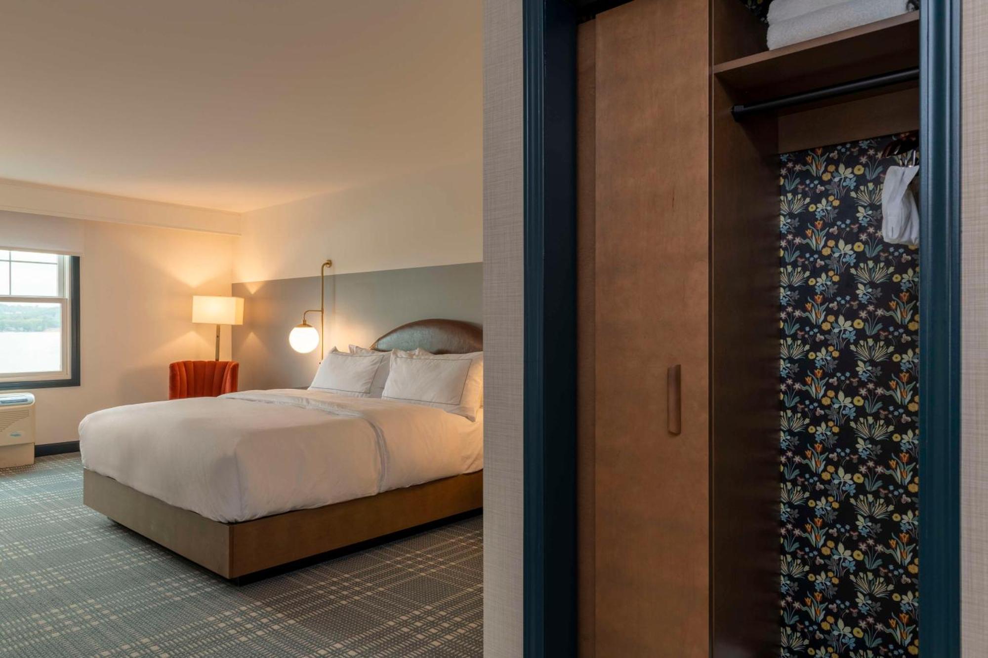 Hotel Canandaigua, Tapestry Collection By Hilton Exterior photo